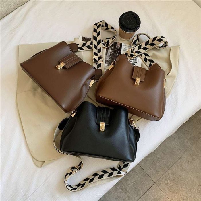 womens-wide-shoulder-strap-bucket-bag-292380.jpg